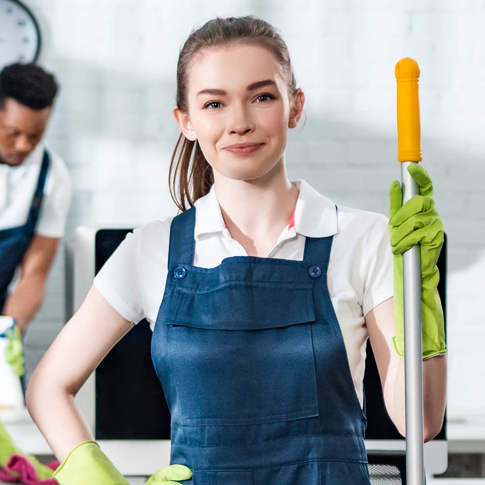 Het Belang van een frisse werkomgeving: schoonmaak tips voor bedrijven